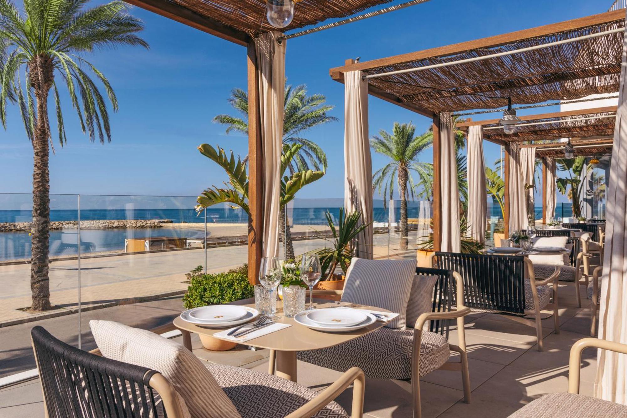 미 시체스 테르라마르 외부 사진 The Beach Club at the Hilton Tel Aviv